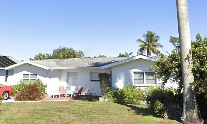 Lochmoor Waterway Estates House | Quiet, Peaceful, Beachy Waterfront Home