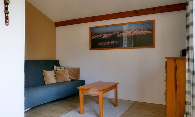 Abondance Apartment | Quiet Studio Cabin with Balcony, Ski Locker, and Pet-Friendly in Richebourg!