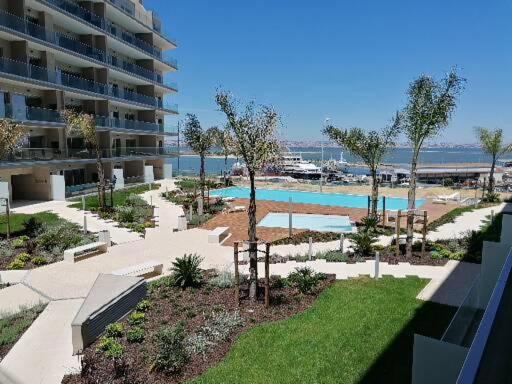 Seixal Apartment | Quinta da trindade one river seixal