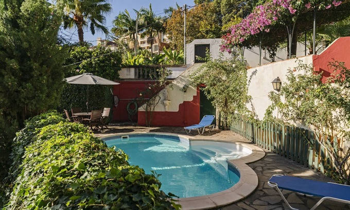 Sao Pedro Ski Chalet | Quinta Florença - By Wehost