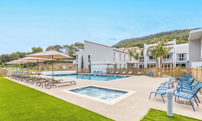 Roquefort-la-Bedoule Hotel | Résidence Pierre et Vacances Cap Cassis Calanques