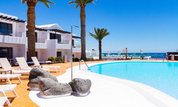 Puerto del Carmen Apartment | R2 Bahía Kontiki Beach Apartments