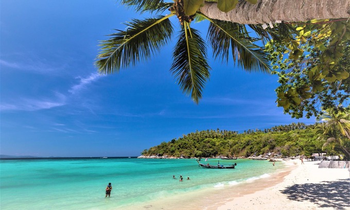 Ko Racha Yai Hotel | Racha Island Resort