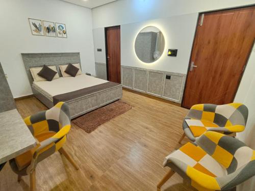 Vrindavan Apartment | Radha Madhavam Hotel Vrindavan near Iskcon temple & Prem mandir