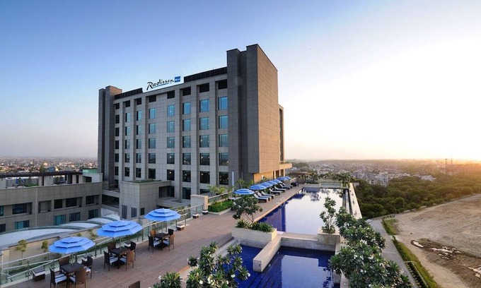 Pashim Vihar Hotel | Radisson Blu Hotel New Delhi Paschim Vihar