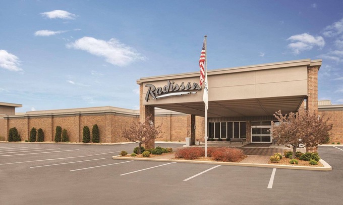 Fond du Lac Hotel | Radisson Hotel and Conference Center Fond du Lac