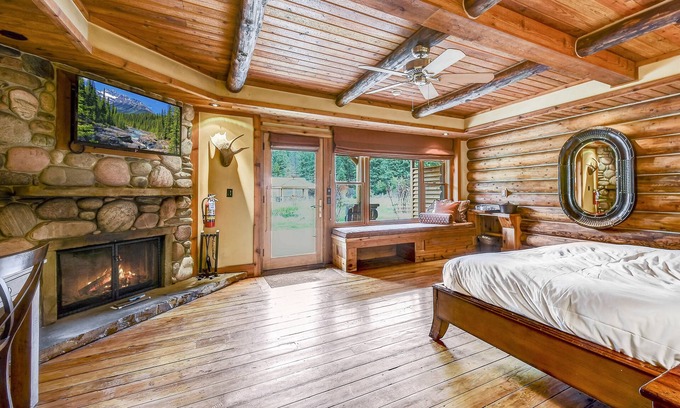 Gallatin Gateway Hotel | Rainbow Ranch Lodge