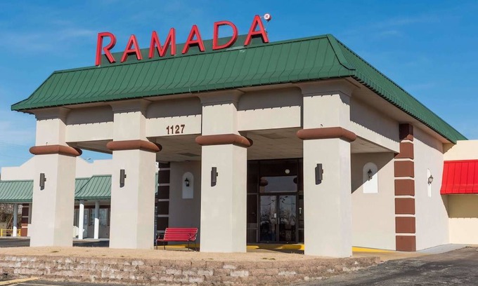 Mountain Home Hotel | Ramada by Wyndham Mountain Home