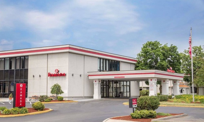 Painted Post Hotel | Ramada by Wyndham Painted Post Corning
