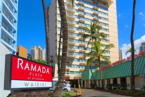 Waikiki Hotel | Ramada Plaza by Wyndham Waikiki