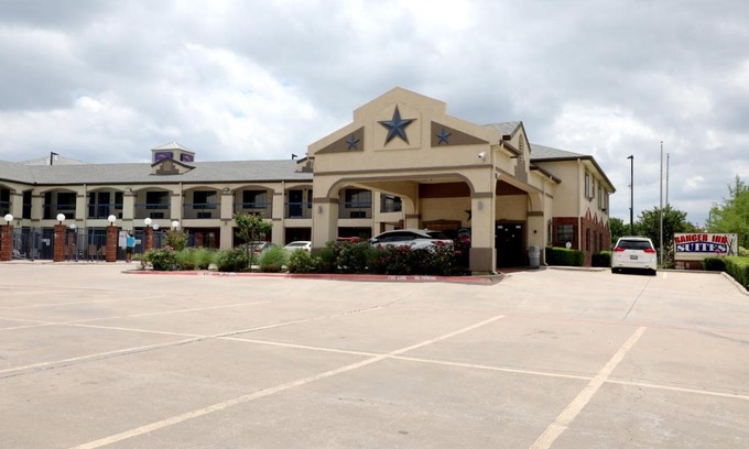 Arlington Hotel | Ranger Inn & Suites