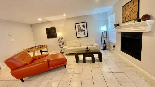 El Paso Apartment | Rare to find 2 bedrooms 1 King bed & 2 Twins beds 2 bathrooms