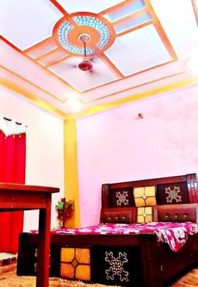 Varanasi House | Raunak Villa