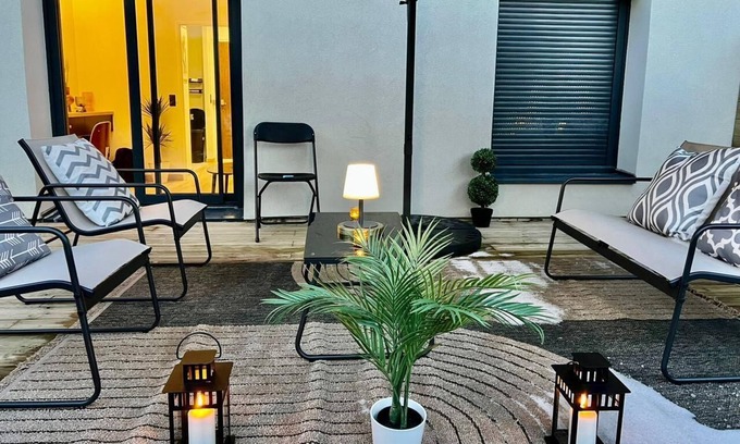 Puteaux Apartment | Ravissant 2 Pièces +une Terrasse
