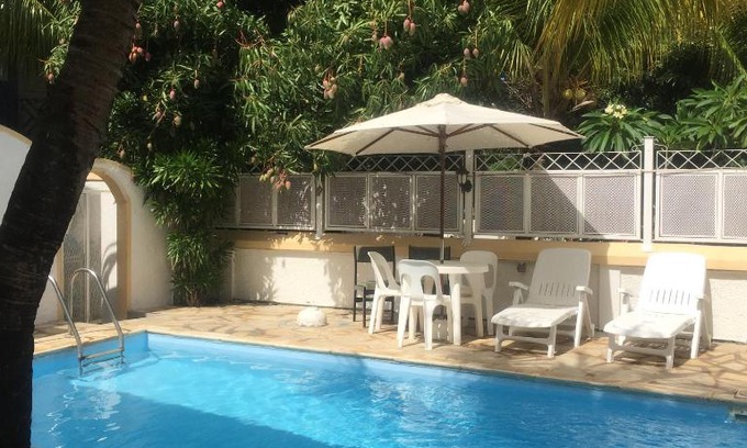 Flic-en-Flac Bed & Breakfast | Rayan Tourist Villa