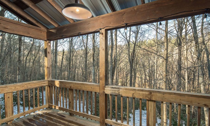 Boone Cabin | Red Feather Cabins 101