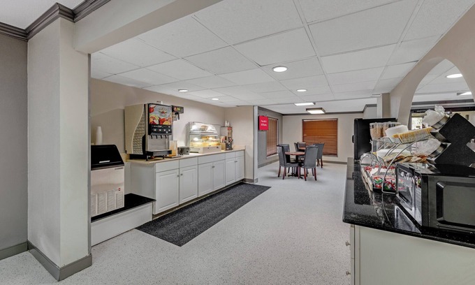 Kingsport Hotel | Red Roof Inn Kingsport
