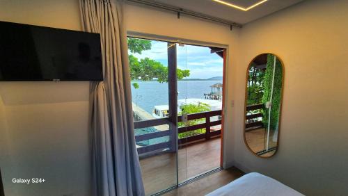 Florianopolis Apartment | Refugio Bela Ilha Acesso via Barco