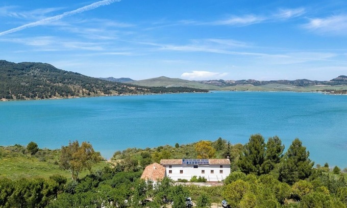 Antequera Apartment | Refurbished holiday apartment in an Andalusian farmhouse in The Lake District