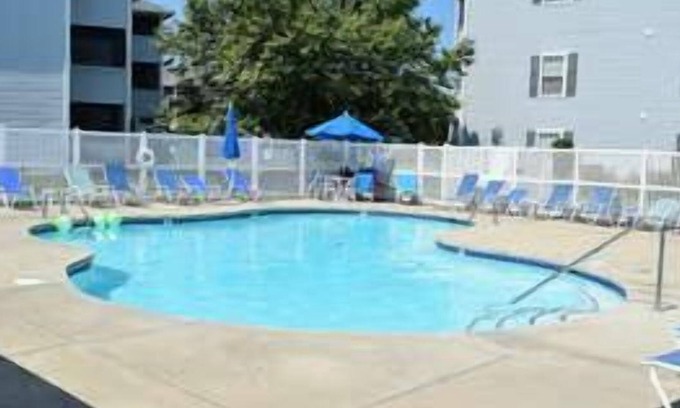 Rehoboth Beach Condo | Rehoboth Beach Condo 2BR w/ Pools, Parking, and Tennis