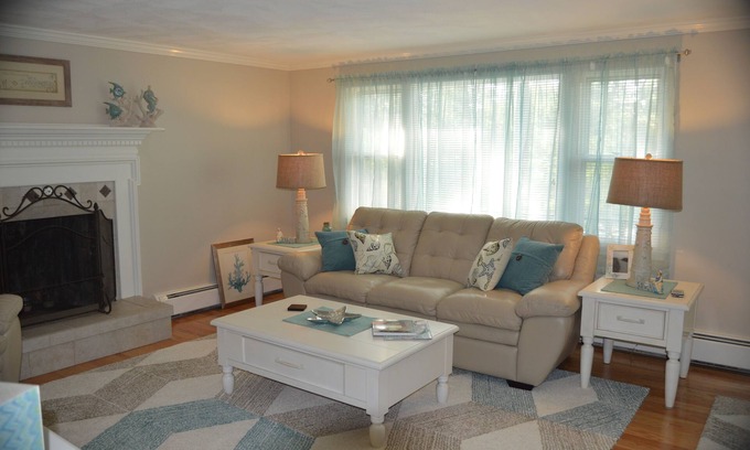East Falmouth House | Relax In Quiet Surroundings With Beach & Golf Nearby
