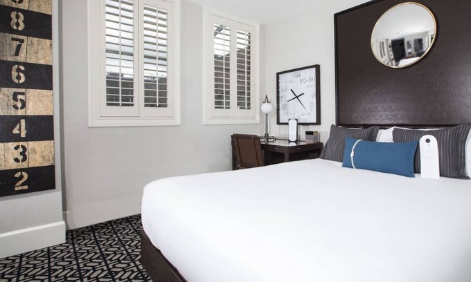 South Beach Hotel | Relaxing Bayfront Stay Close to Downtown | Pets are Allowed