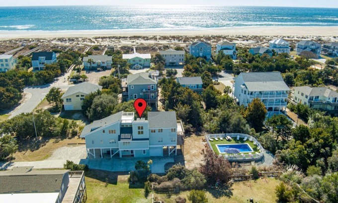 Emerald Isle House | Relaxing Family Retreat · Poolside Duplex Near the Beach