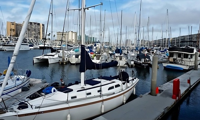 Marina del Rey Boat Rental | Relaxing floating home in the Marina