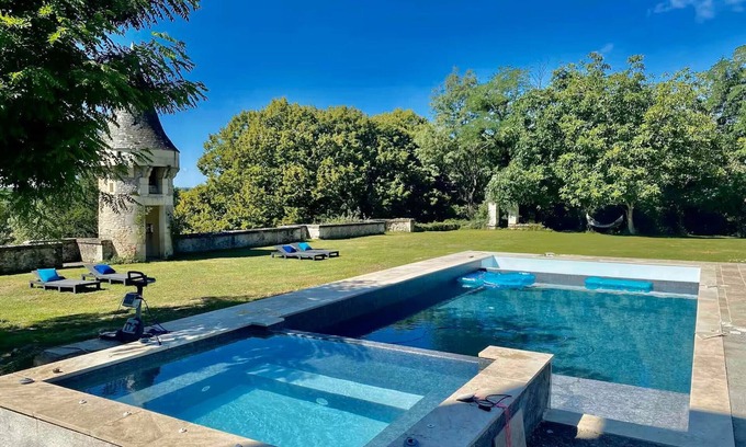 Saint-Cyran-du-Jambot Cottage | Relaxing stay in Berry near Zoo de Beauval