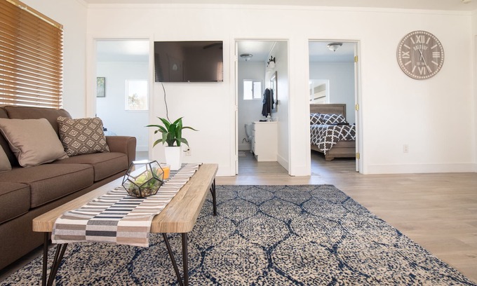West Sacramento House | Relaxing Retreat | Hot Tub | 2 miles from Downtown Sacramento