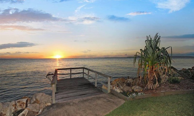 Amity Point House | Relaxing waterfront property with own jetty and magnificent views