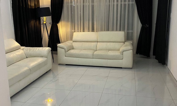 Harare Apartment | Remarkable 1-bed Apartment in Kensington Harare