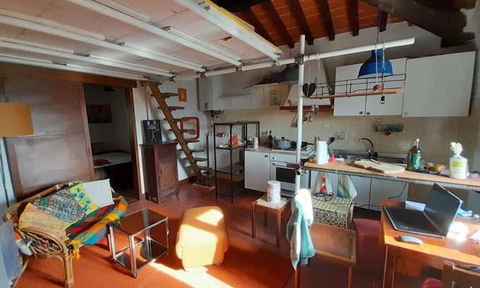 Pieve a Presciano Apartment | Remarkable 1-Bed House in Pieve A Presciano