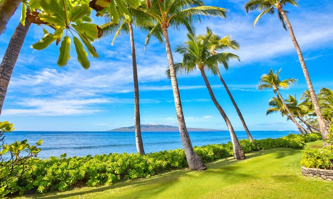 Downtown Lahaina House | Remarkable Oceanfront Living Awesome Location