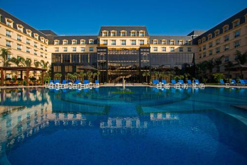 New Cairo Hotel | Renaissance Cairo Mirage City Hotel