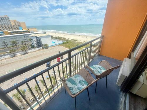 Myrtle Beach Apartment | Renovated Oceanview King Unit 8th floor Landmark Resort