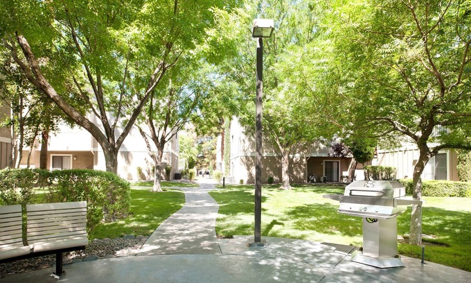 Las Vegas Hotel | Residence Inn Las Vegas Convention Center by Marriott