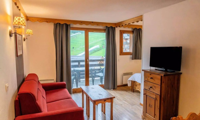 Les Orres Apartment | Residence Les Hauts De Preclaux - Duplex apartment with balcony facing the slopes