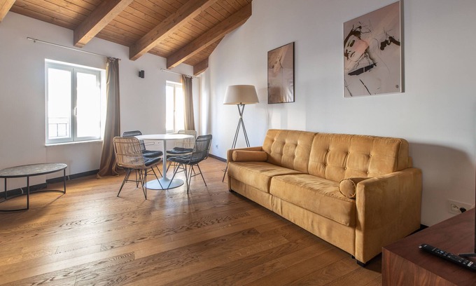 Cannes Old Town House | Residence Mero