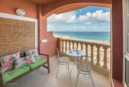 Pajara Apartment | Residence Playa Paraiso with Ocean View - Cobalt Flat