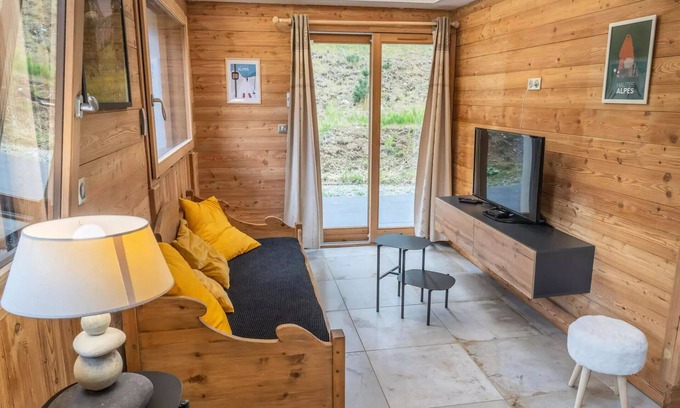 Les Orres Ski Chalet | Residence Pramouton - Charming accommodation in the heart of a mountain chalet
