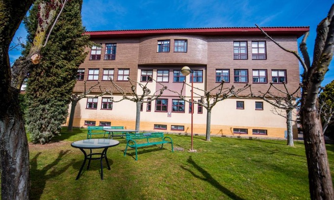 Burgos Hostel | RESIDENCIA HOSPITAL DEL REY