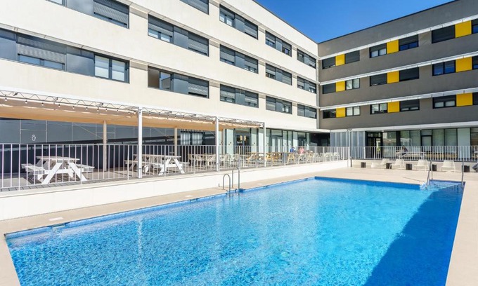 Teatinos Hostel | Residencia Universitaria Resa Campus Málaga