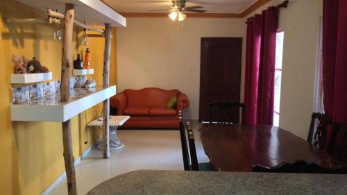 Playa Bibijagua House | Residencial espinal 2