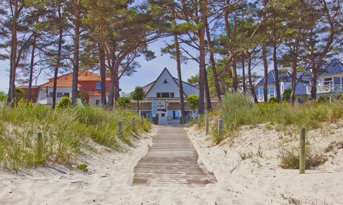 Binz Apartment | Residenz Clara Sophia - FeWo 01: Strandnah