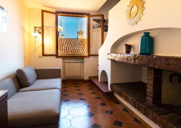 Historic Center Apartment | Residenza Ariosto Depandance by Studio Vita