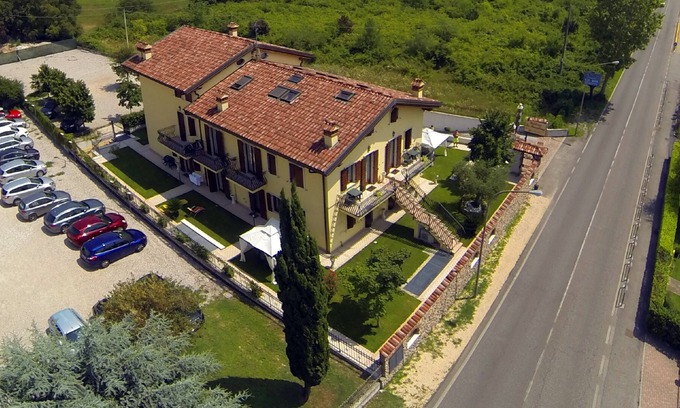 Borgo Roma Hotel | Residenza La Ricciolina