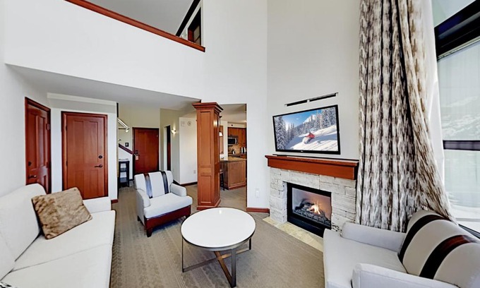 Olympic Valley Apartment | Resort at Squaw Creek's 810 & 812
