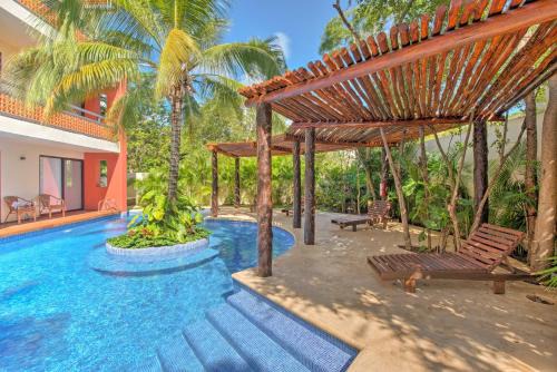 Zama Apartment | Resort-Style Condo 3 Miles to Historic Tulum Ruins