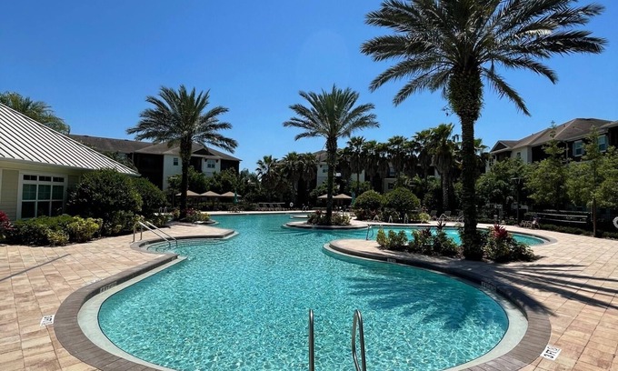 Deerwood Apartment | Resort style oasis 10 min from all local hospitals